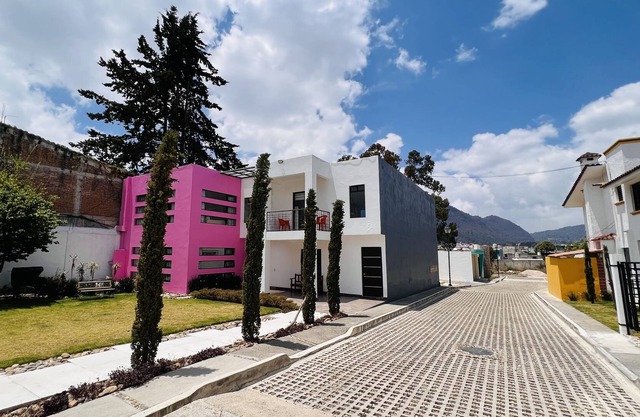 Jaguar Villa