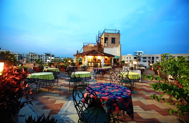 Jaipur Inn