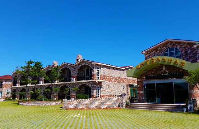 Jeju TS Youthhostel Resort