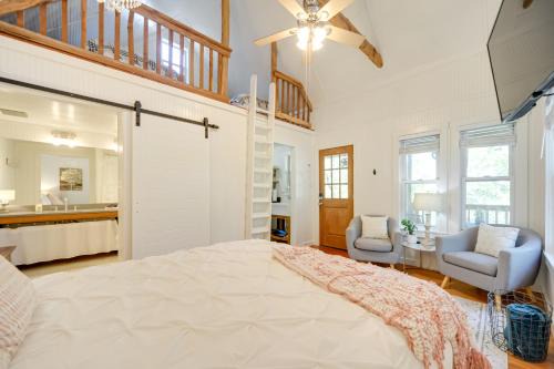 Johnson City Studio with Fire Pit on 25 Acres!