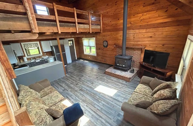 Johnstown Gem! Spacious Wood Home & Beautiful Farm - Amazing for Families & Work