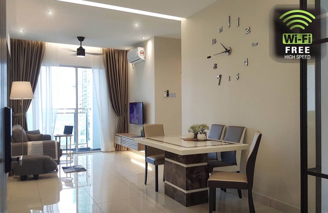 (Johor Downtown) Luxury Suites @ Meldrum Hill