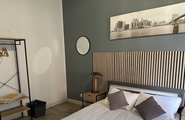 Jolie Maison de Ville à Valence d Agen , 3 Grandes Chambres, Tout Équipée, Wifi