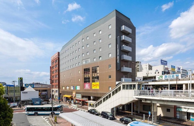 JR-East Hotel Mets Tsudanuma
