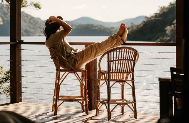 JULIANS ON COBA . stunning sunsets . HAWKESBURY RIVER . river specials