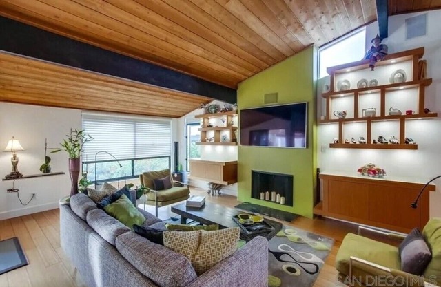 Just a few steps to stairs to ocean! Gated. The Sanctuary at South Sierra