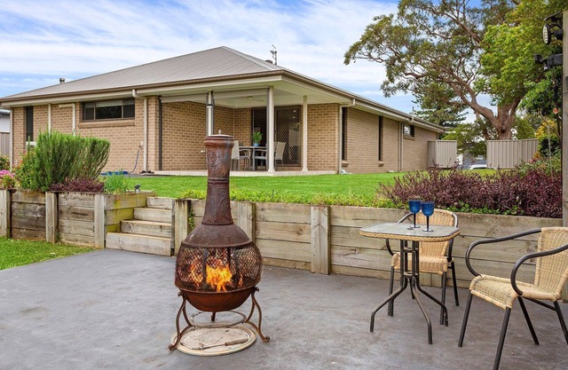 Just Chillin, the ultimate retreat nestled in the serene seaside town of Shoalhaven Heads