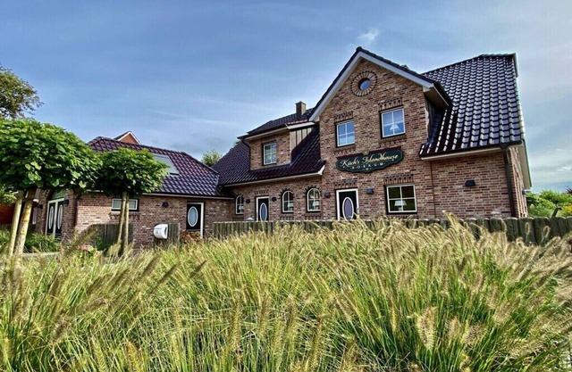 Küch's Islandhouse right