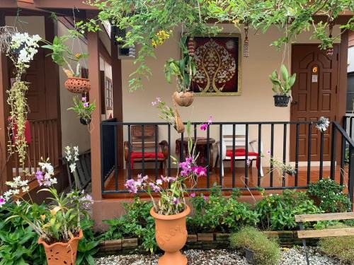 K Khan Garden at Chiang Khan Walking Street