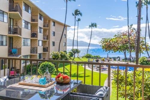 Kanai A Nalu 211 · KAN 211 Remodeled OceanFront 2BD for Whale Wa