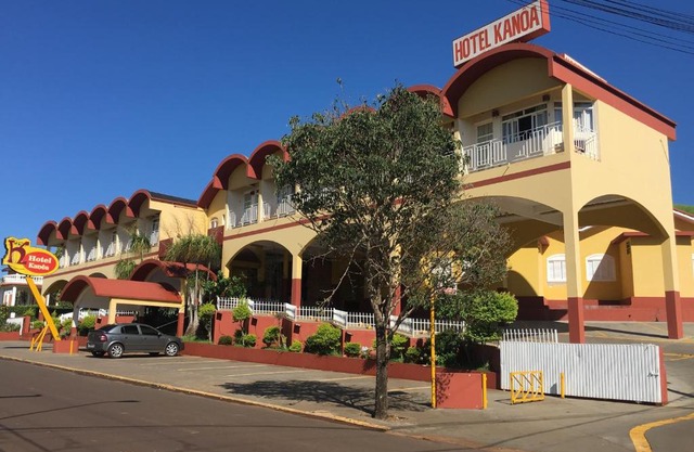 Kanoa Hotel