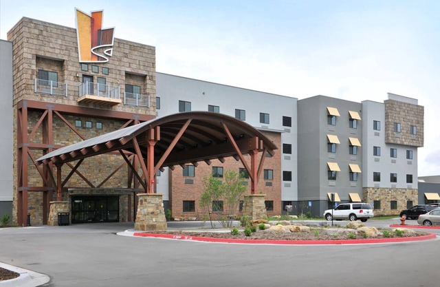 Kansas City Family Getaway: Lodge with 2 Pools, Pet Friendly | 4 Units