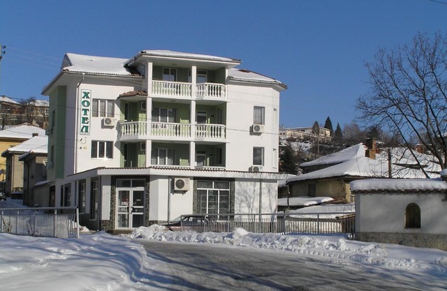 Karadzhovy Guest House