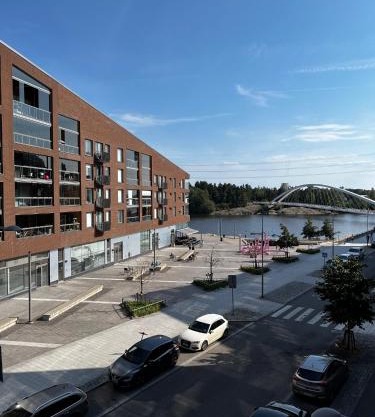 Kaunis saunallinen kolmio Helsingin Kalasatamassa