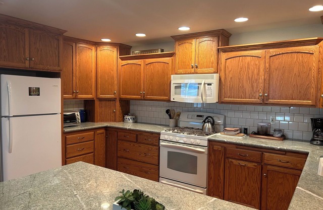 Kaweah View 3-bedroom house in Three Rivers WiFi and AC