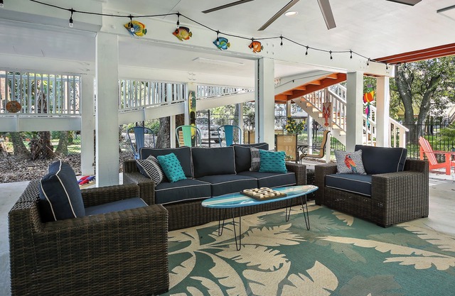 Kemah Baydreaming! Near Kemah Boardwalk!