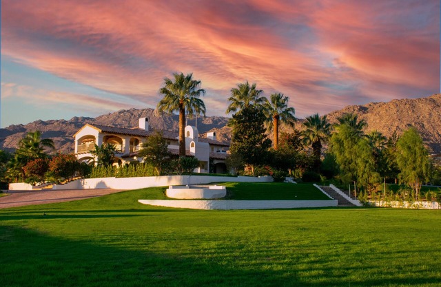 KEMPA VILLA I Secluded 5-Acre Mountain View Retreat w/Concierge, Complimentary Pool Heat