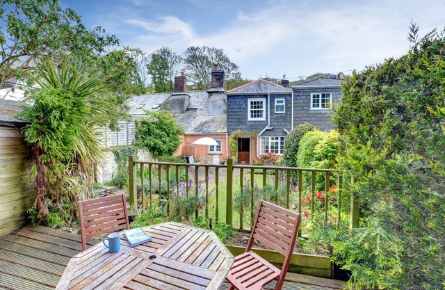Kernow - Three Bedroom House, Sleeps 6