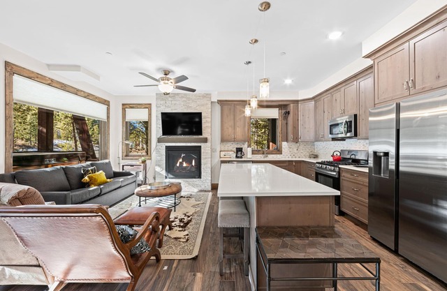 Keystone Condo w/Private Hot Tub & Fire Pit in Quiet Location, Shuttle Nearby
