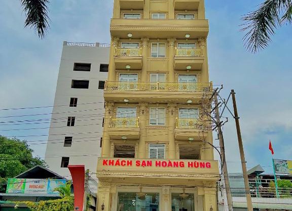 Khách sạn Hoàng Hùng