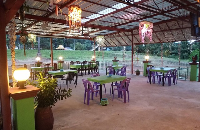 Khao Saming Paradise Resort