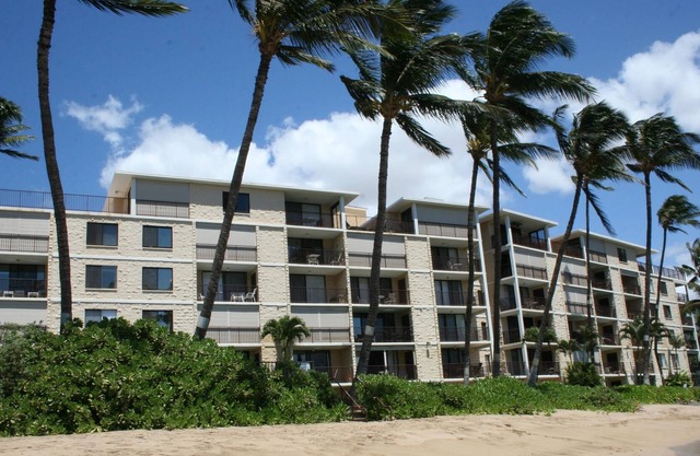 Kihei Beach #307 by Ali'i Resorts