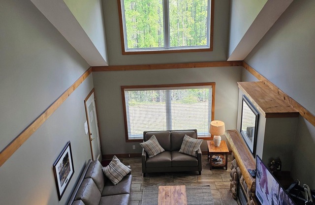 Kimberley Cabin - Between Waterfall Creek Golf & Ski Hill