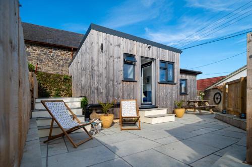 Knowle Cabin