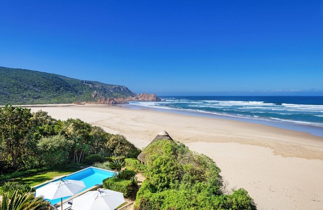 Knysna Castle - Four Bedroom Castle, Sleeps 8