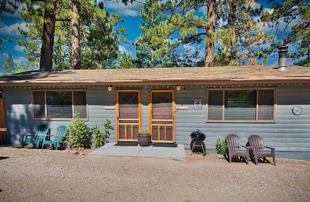 Kodiak and Black Bear combined Pet Friendly