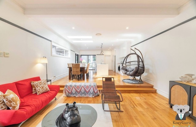 KozyGuru | Rose Bay | Charming House Near Beach