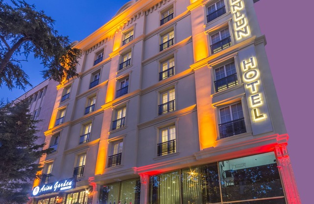 Kunlun Kensington Hotel
