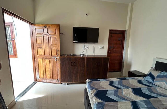 Kusum Homestay 200-300m distance from Ram Mandir hostet By Avinash Mishra