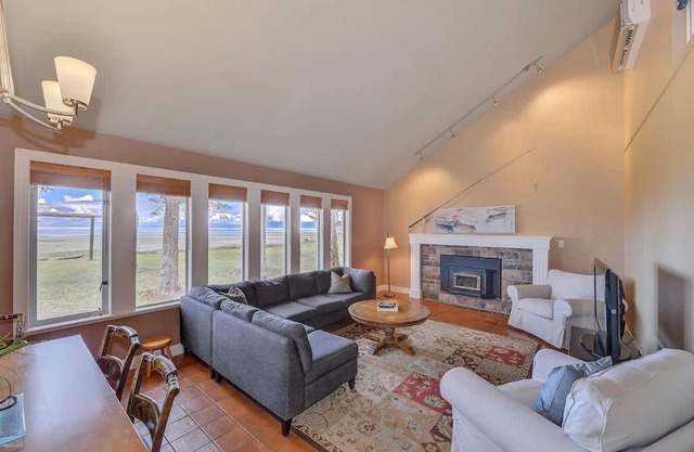 Kye Bay Winter Beach House