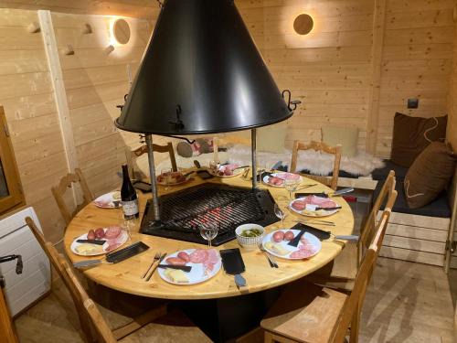 l'Echo des Glieres vue montagne centre village sauna & grill