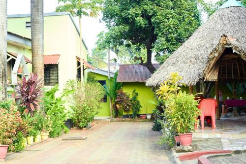 L&J Modern Backpackers Kinondoni