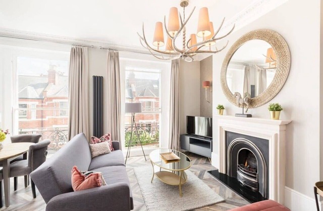 L-Spa Boutique Apartments - Stylish Regency two bedroom apartment
