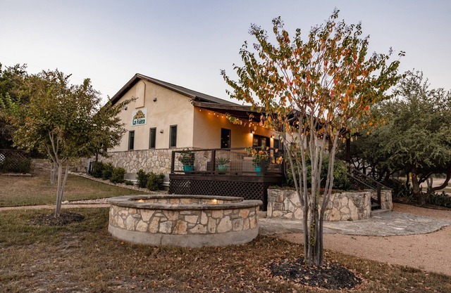 La Aldea House - Asante Lodging and Events