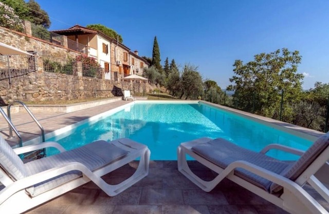 La Bandita: Tuscan Elegance on the Wine Road