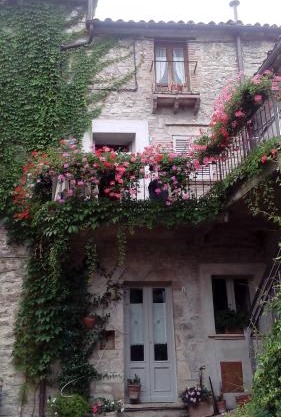 la Casa sull'arco - Albergo diffuso Collelungo