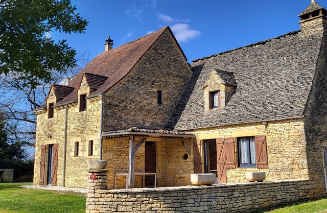 LA CROIX. Beautiful Périgourdine house