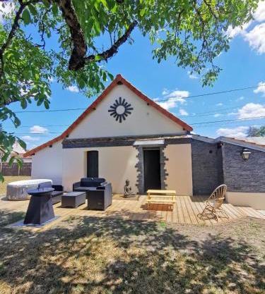 La Demeure du Faon Gite d elegance avec piscine et spa en plein coeur de la Sologne pres de Beauval et des Chateaux de la Loire