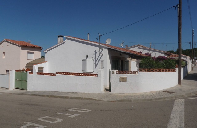 La Escala: house/villa - 5 rooms - 8/10 persons