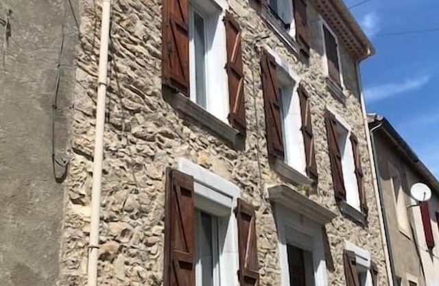 La Familiale - village house