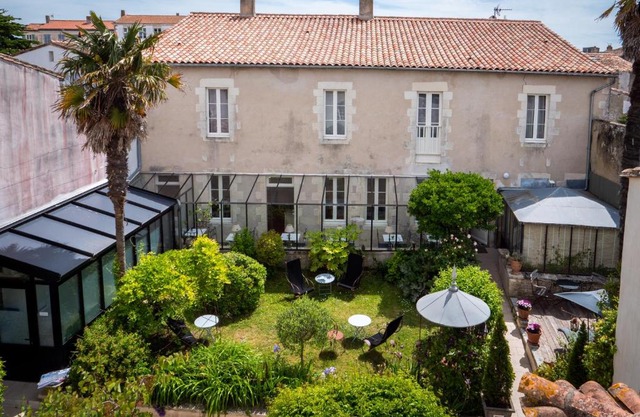 La Maison Douce