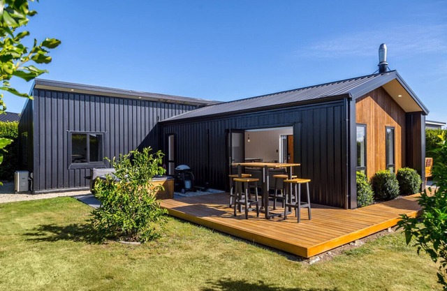 La Maison Noir, Martinborough