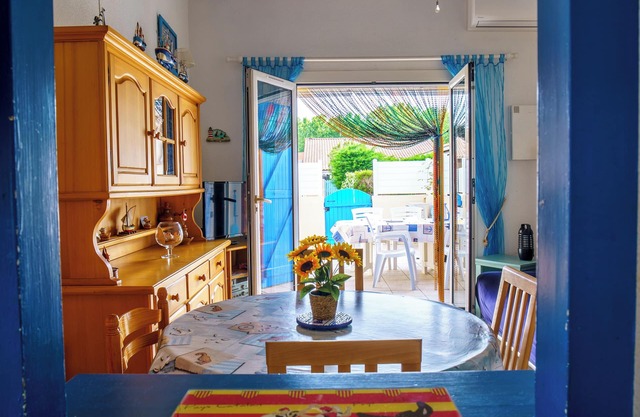 La Marina - Charming Holiday Home in Residence with Swimming Pool