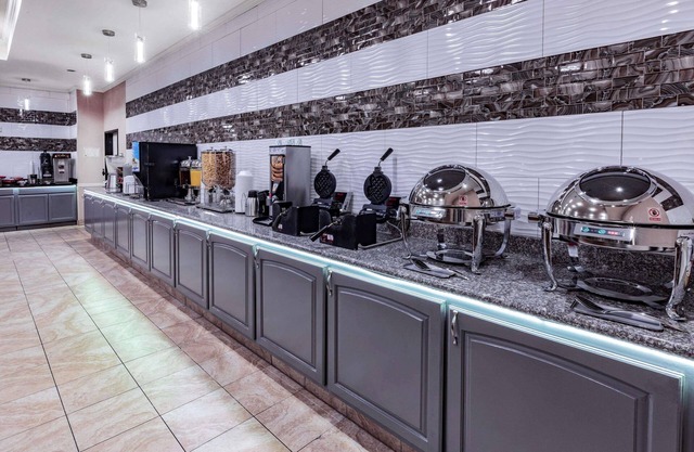 La Quinta Inn & Suites by Wyndham Garland Harbor Point