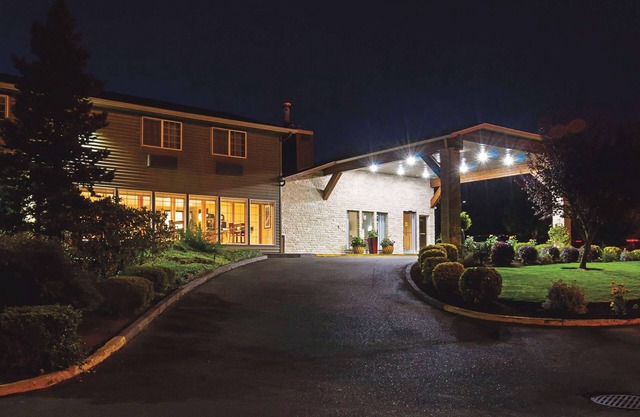 La Quinta Inn & Suites by Wyndham Woodburn