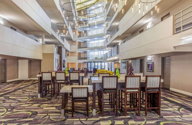La Quinta Inn & Suites by Wyndham Lubbock West Medical Centr